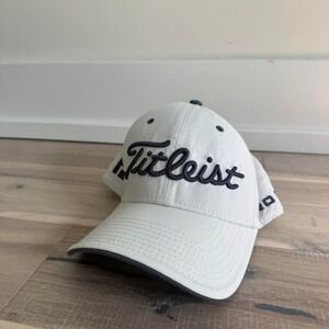 Titleist white golf cap #golfwear #golf